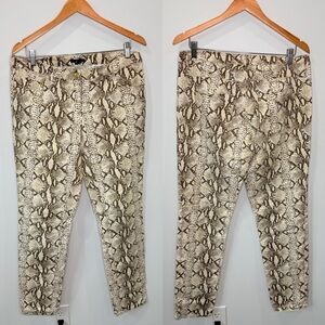 H&M Snake Print Women’s Jeans (12)